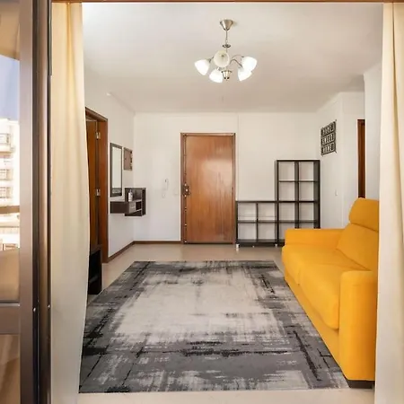 Na Zona Ribeirinha Portimão